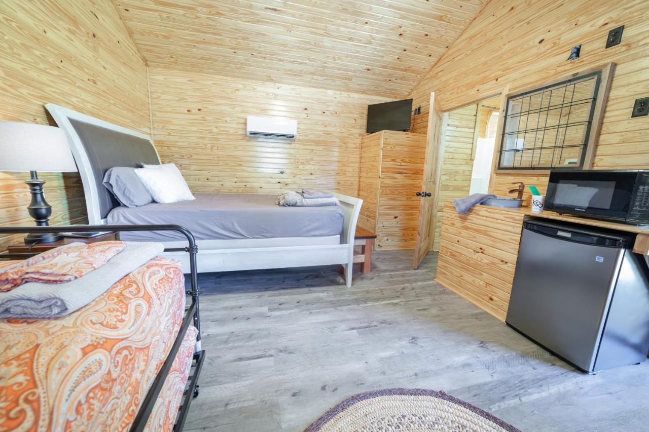 Kick Back Ranch Hotel Ramer Buitenkant foto