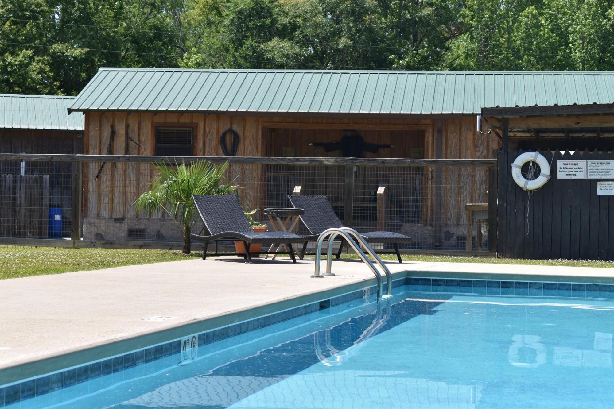 Kick Back Ranch Hotel Ramer Buitenkant foto